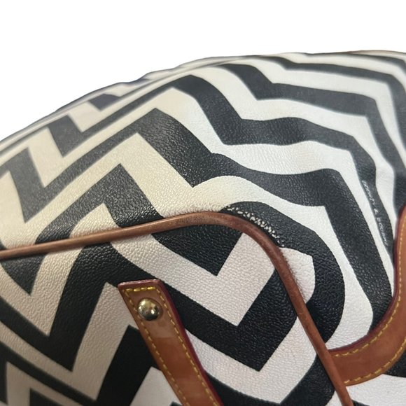 Dooney & Bourke Chevron Tote Bag Black White - Picture 6 of 14